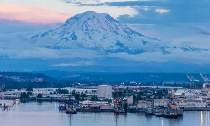 Stryder Motorfreight USA Container-Drayage-Services-Truck-Port-Rail-Freight-Transportation-Seattle-Tacoma-WA-e1768343410645 Why Foreign Trade Zones Are Becoming a Strategic Advantage for Importers in the Pacific Northwest  